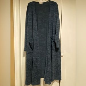 Gently worn Lularoe Large Sarah, Blue speckle Cardigan Sweater with pockets.